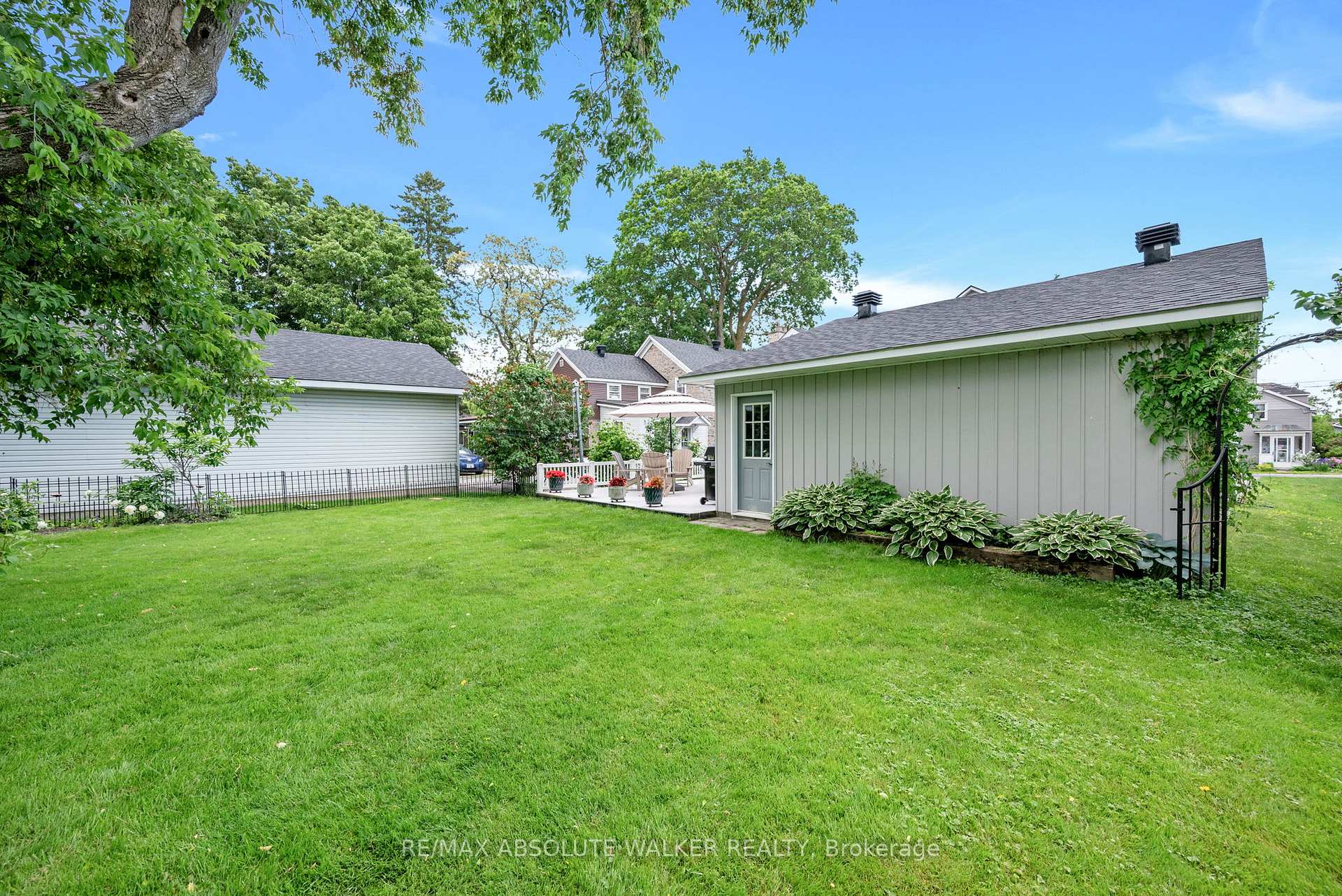 Photo 39 of 652 Henry Street W, Prescott, Prescott — HOMEH