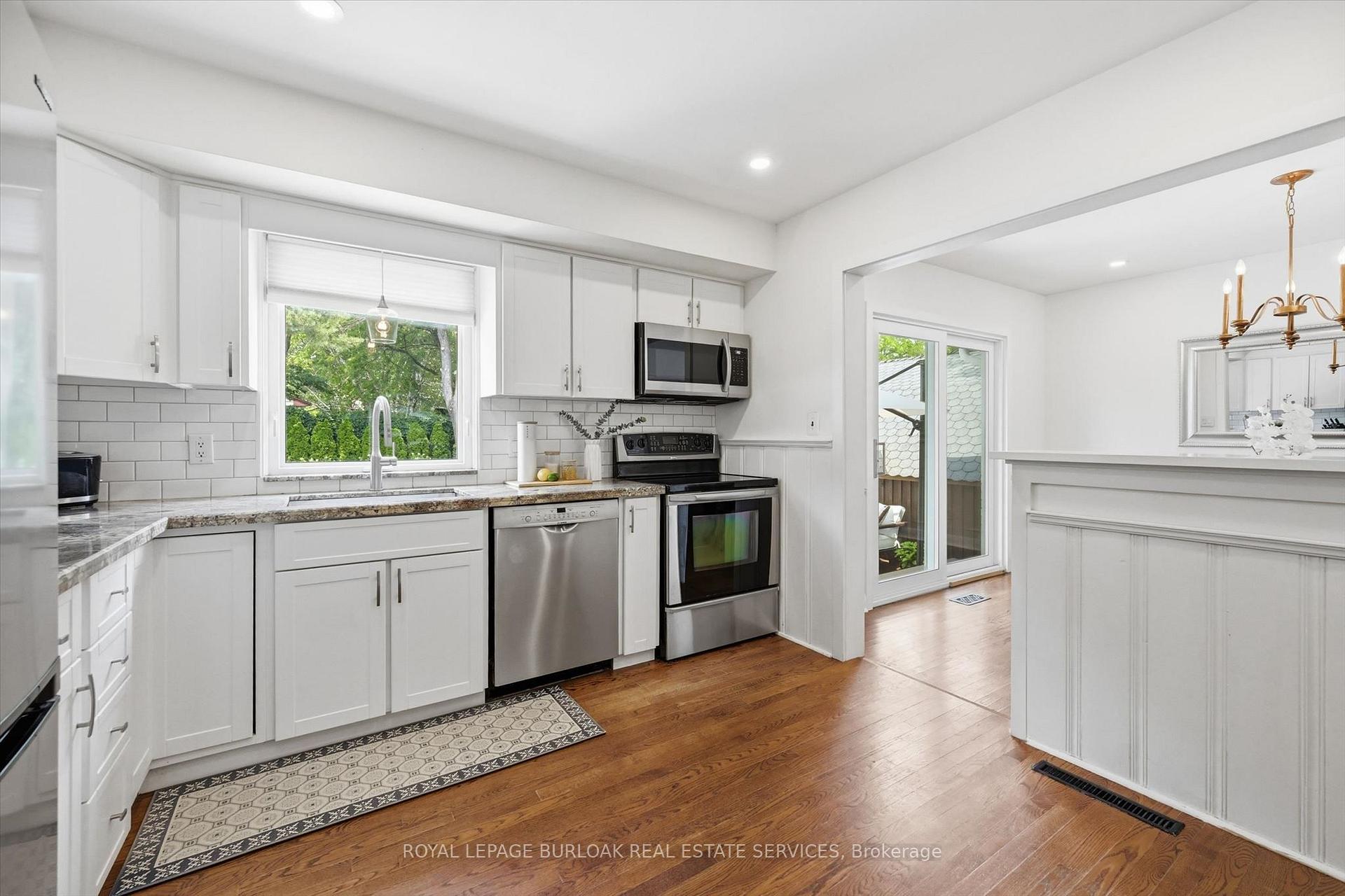 Photo 15 of 4065 Melba Lane, Burlington, Shoreacres — HOMEH