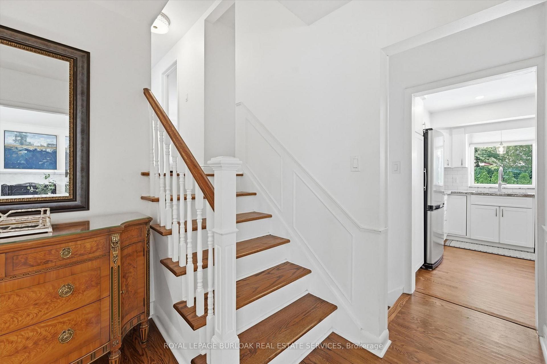 Photo 17 of 4065 Melba Lane, Burlington, Shoreacres — HOMEH