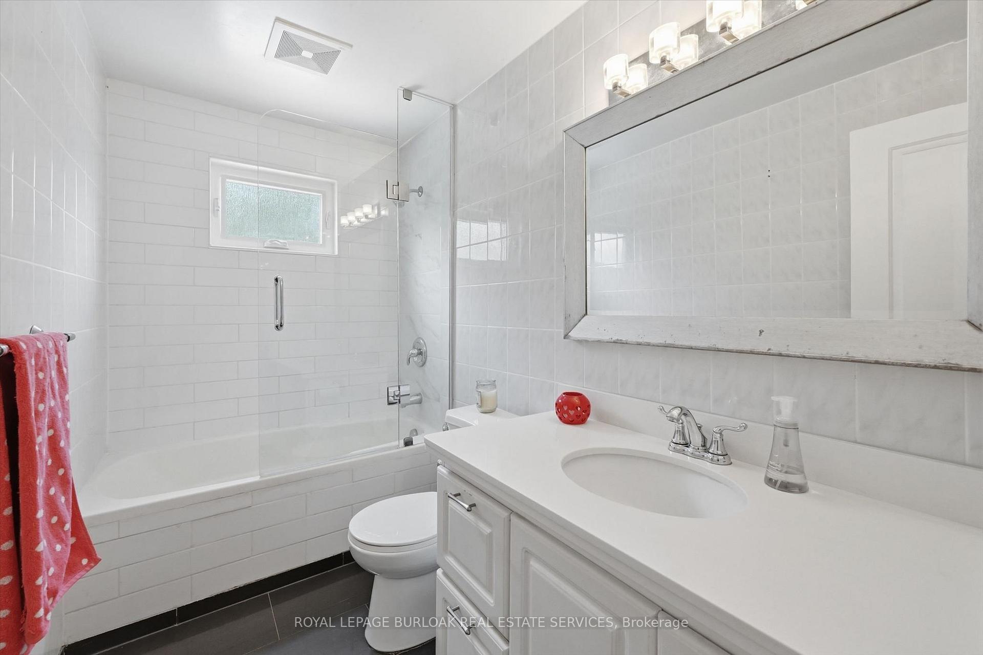 Photo 18 of 4065 Melba Lane, Burlington, Shoreacres — HOMEH