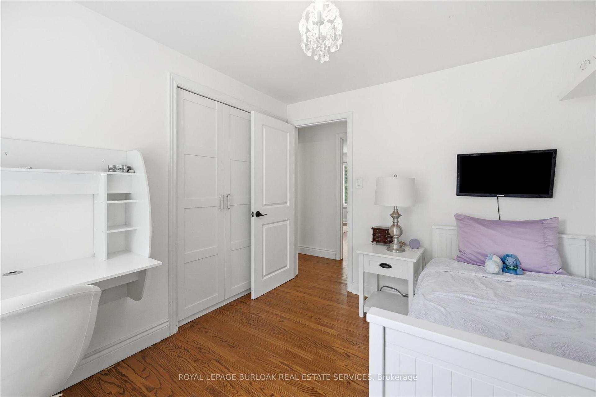 Photo 23 of 4065 Melba Lane, Burlington, Shoreacres — HOMEH