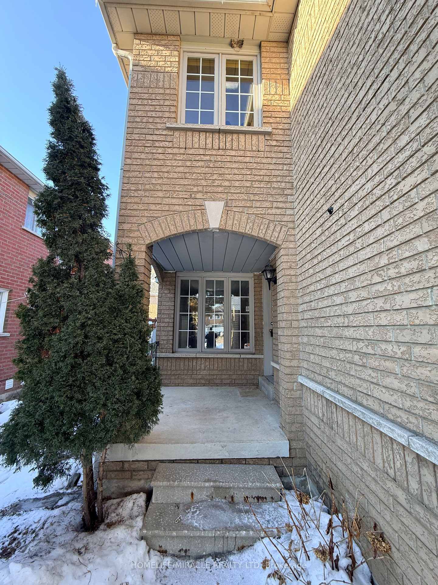 Photo 1 of 137 Pressed Brick Drive, Brampton, Brampton North — HOMEH