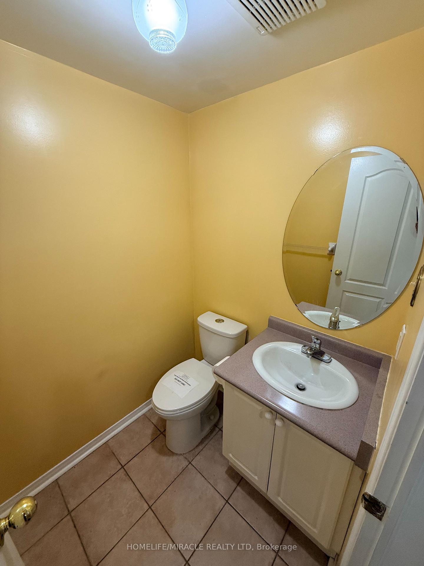 Photo 4 of 137 Pressed Brick Drive, Brampton, Brampton North — HOMEH