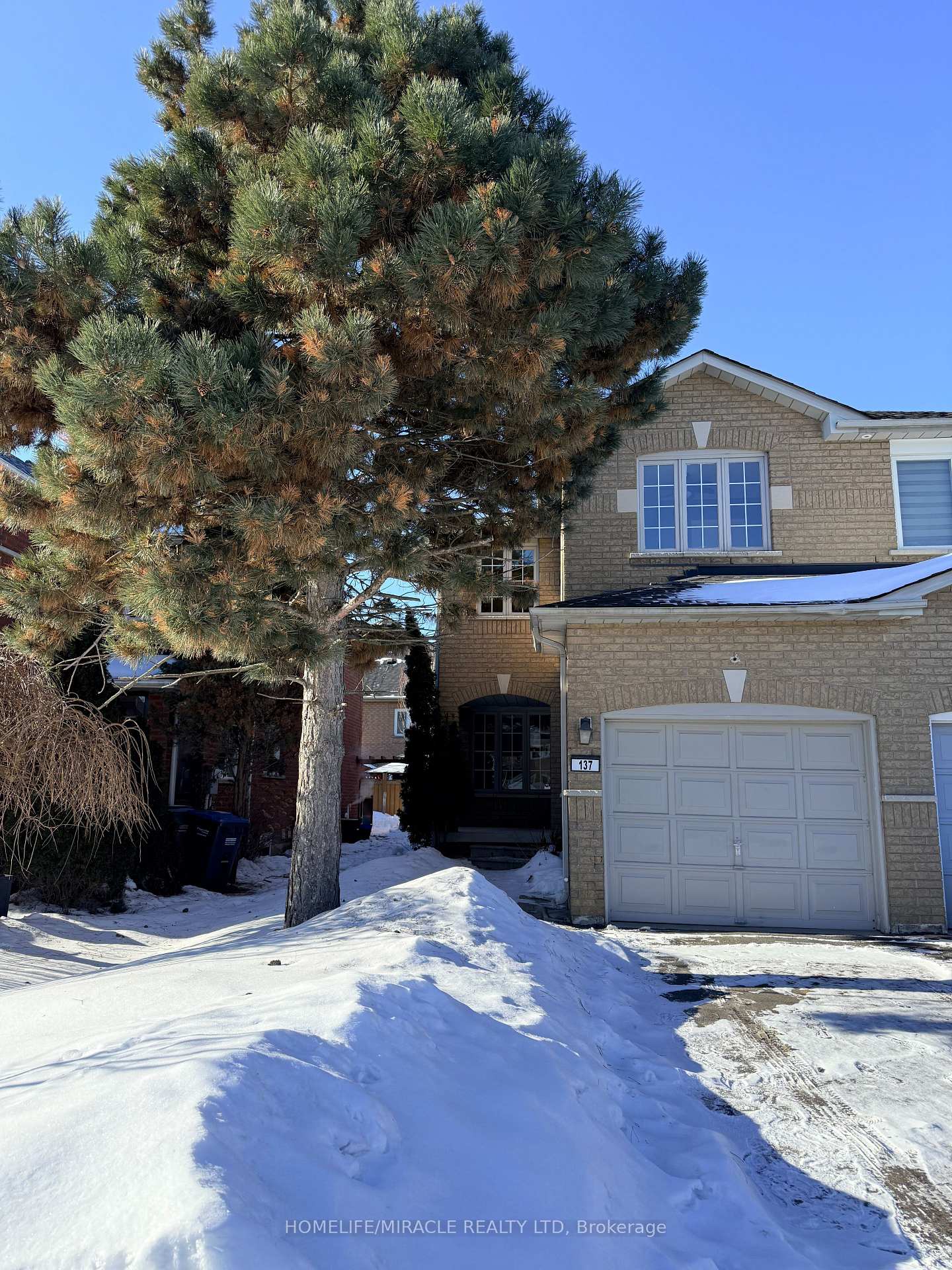 Photo 25 of 137 Pressed Brick Drive, Brampton, Brampton North — HOMEH