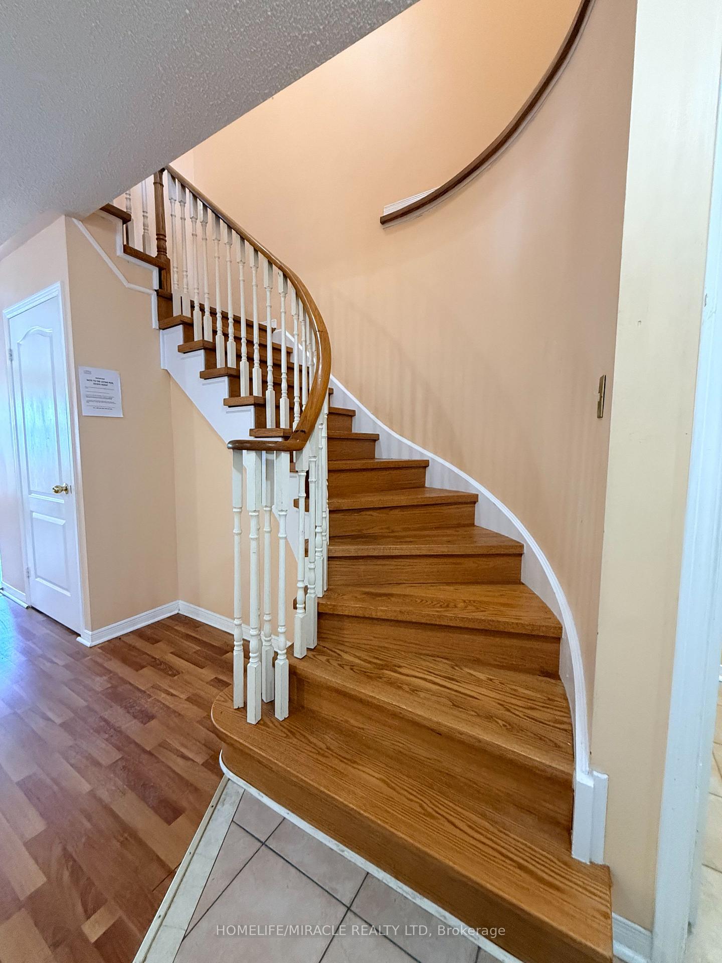 Photo 28 of 137 Pressed Brick Drive, Brampton, Brampton North — HOMEH
