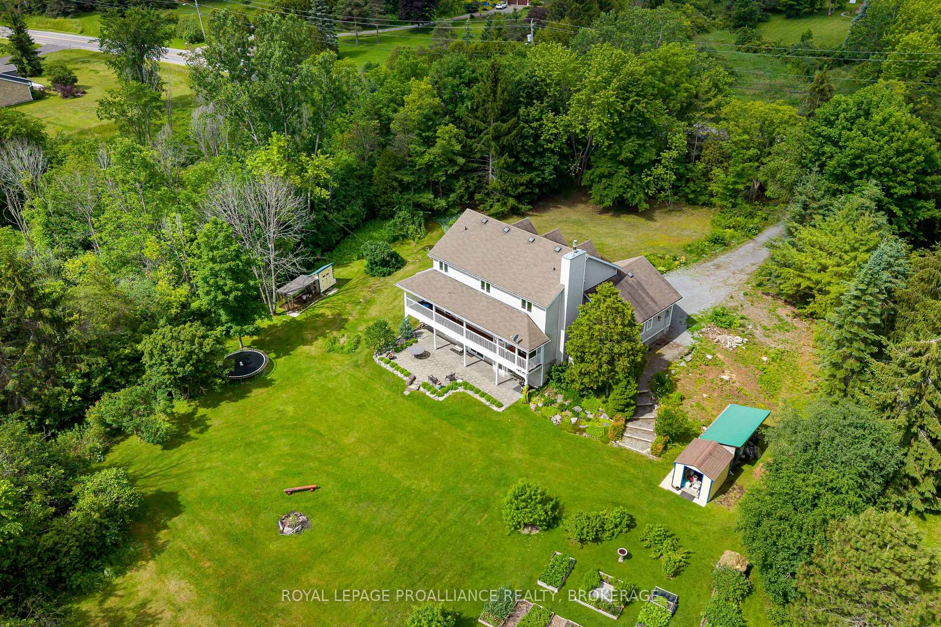 Photo 39 of 25 Howe Island Ferry Road, Kingston, City North of 401 — HOMEH