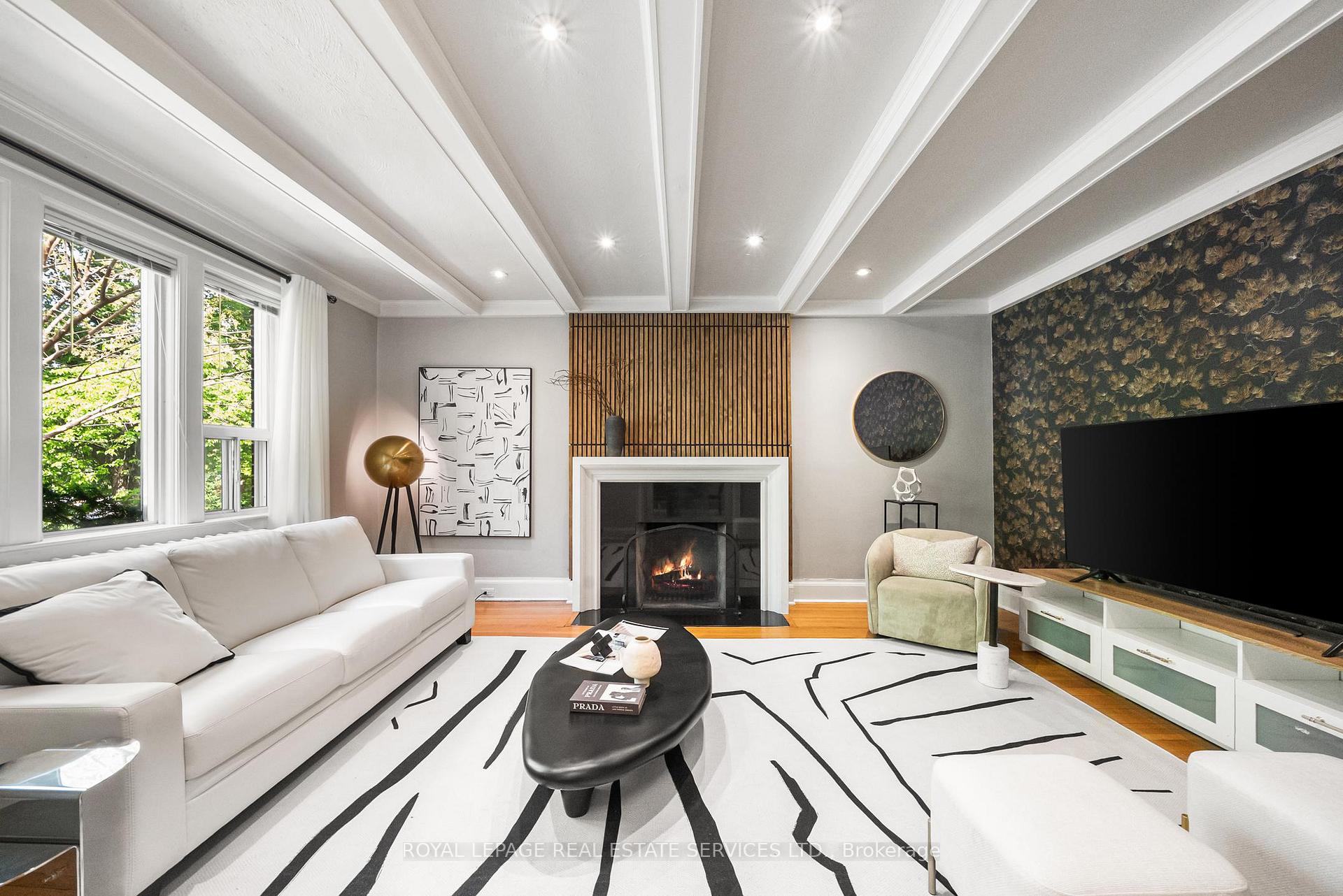 Photo 4 of 202 Dinnick Crescent, Toronto, Lawrence Park South — HOMEH