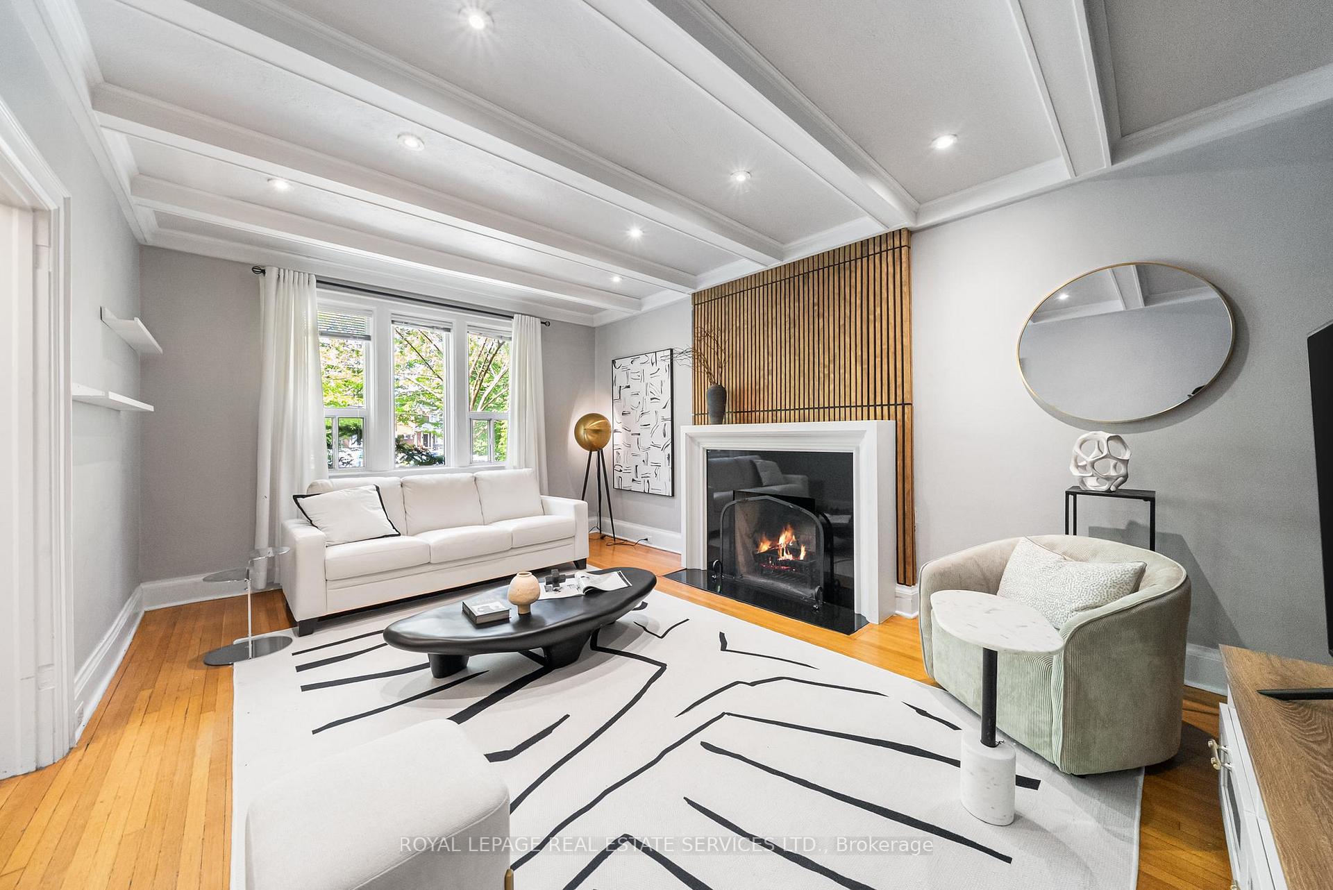 Photo 5 of 202 Dinnick Crescent, Toronto, Lawrence Park South — HOMEH