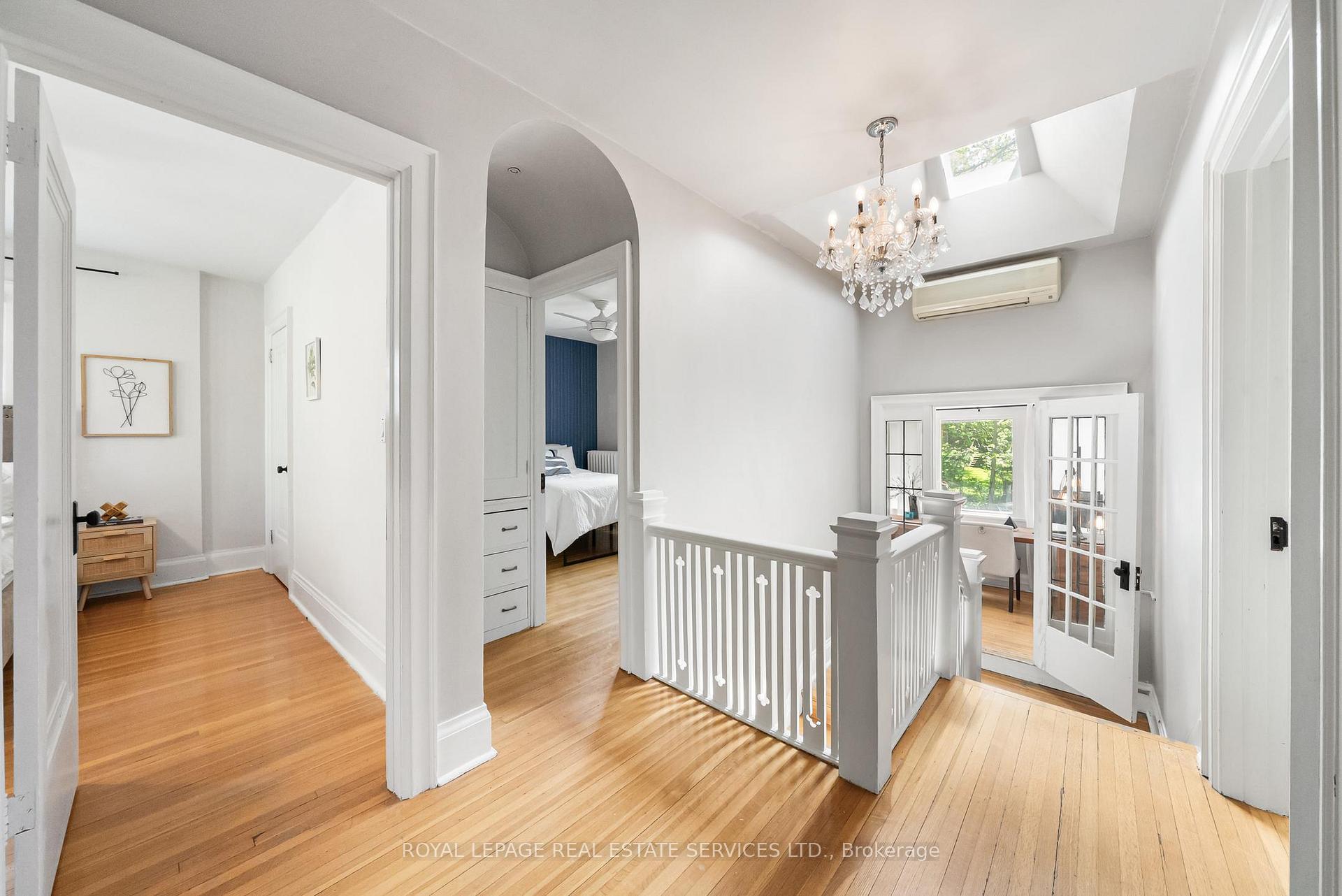 Photo 19 of 202 Dinnick Crescent, Toronto, Lawrence Park South — HOMEH