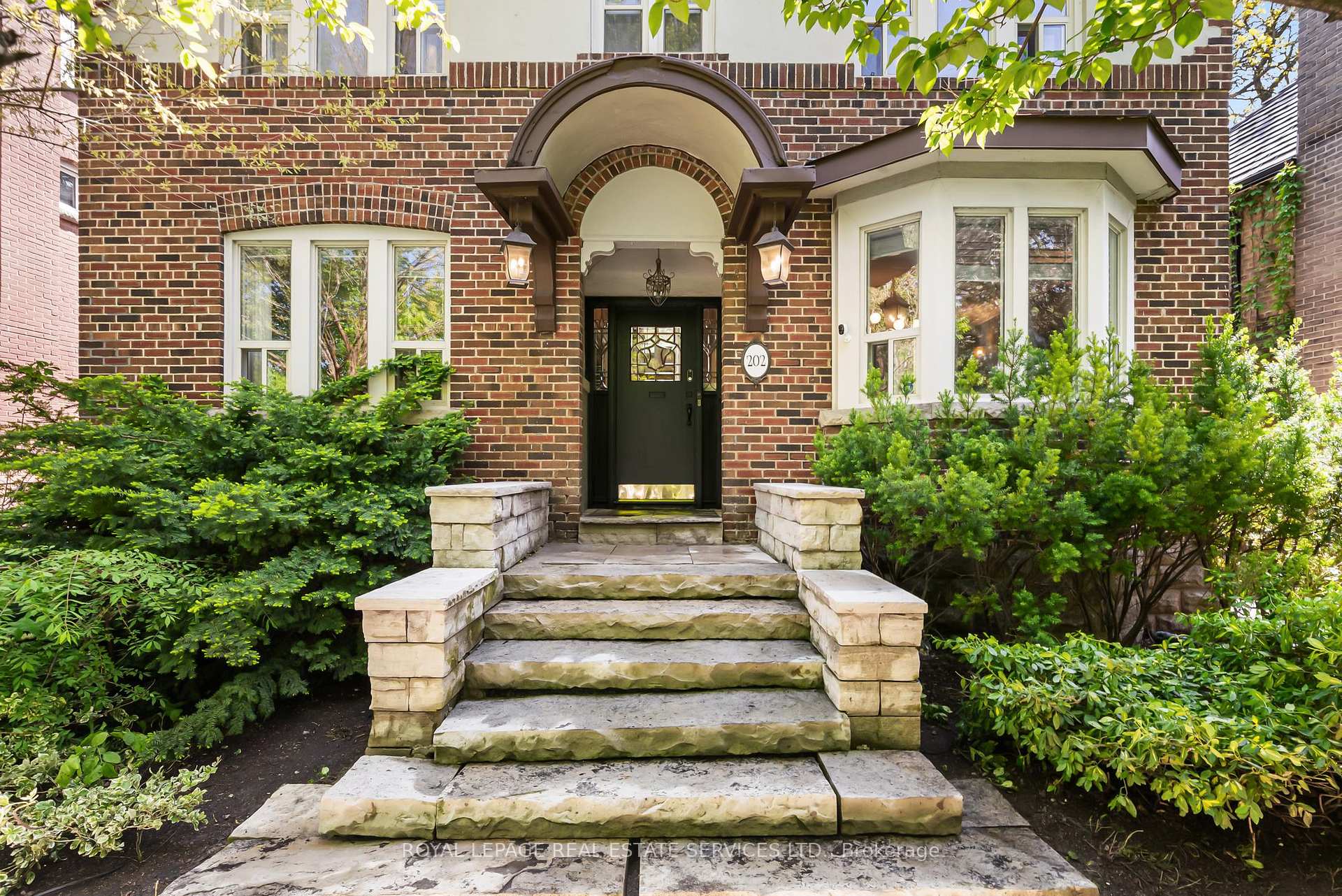 Photo 41 of 202 Dinnick Crescent, Toronto, Lawrence Park South — HOMEH