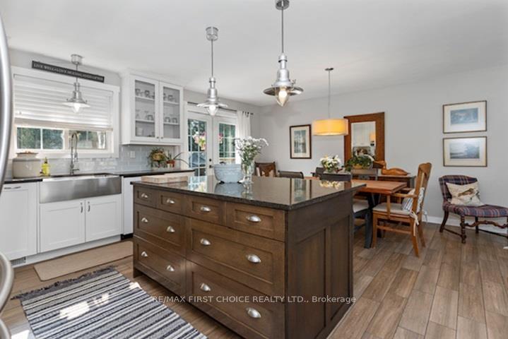 Photo 11 of 2060 Glenoah Avenue, Thunder Bay, Rosslyn Road — HOMEH