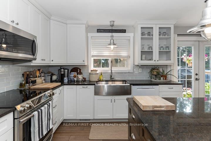 Photo 12 of 2060 Glenoah Avenue, Thunder Bay, Rosslyn Road — HOMEH