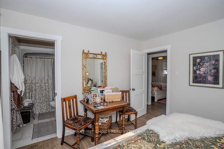 Photo 16 of 2060 Glenoah Avenue, Thunder Bay, Rosslyn Road — HOMEH