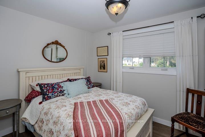 Photo 18 of 2060 Glenoah Avenue, Thunder Bay, Rosslyn Road — HOMEH