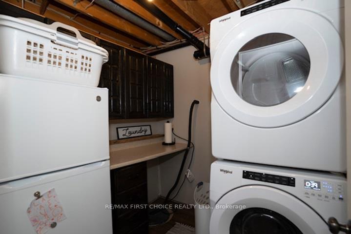 Photo 29 of 2060 Glenoah Avenue, Thunder Bay, Rosslyn Road — HOMEH