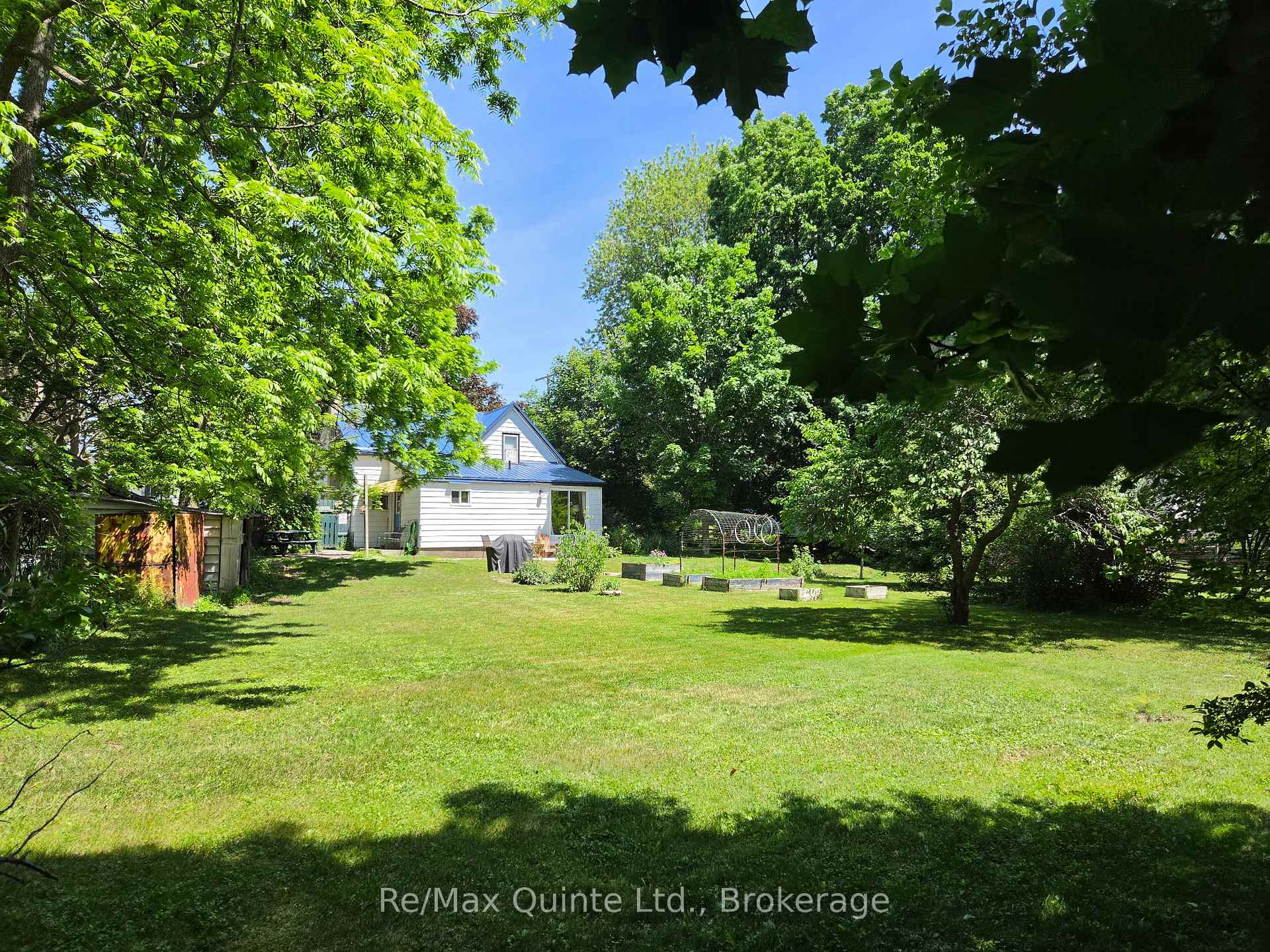 Photo 38 of 163 Main Street, Prince Edward County, Bloomfield Ward — HOMEH