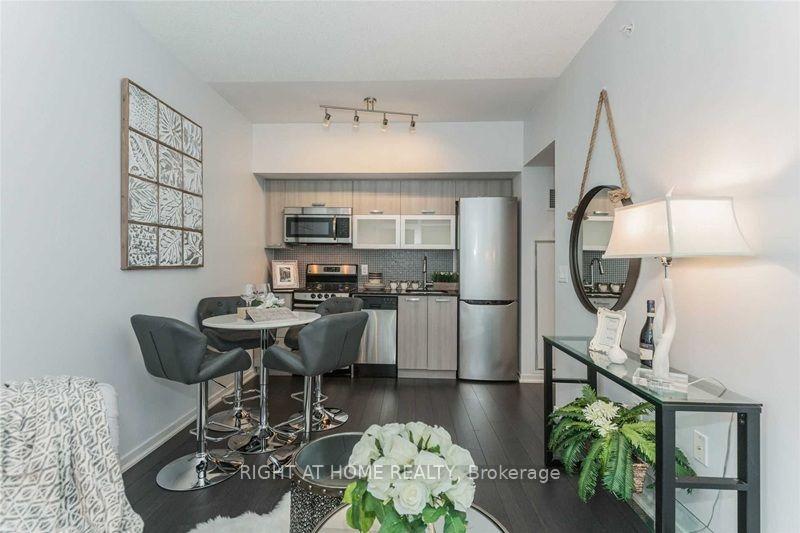 Photo 5 of Unit 812W, 36 Lisgar Street, Toronto, Little Portugal — HOMEH