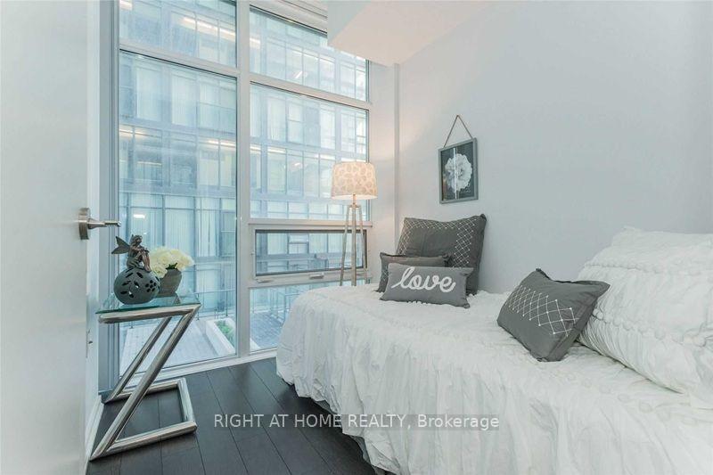 Photo 10 of Unit 812W, 36 Lisgar Street, Toronto, Little Portugal — HOMEH