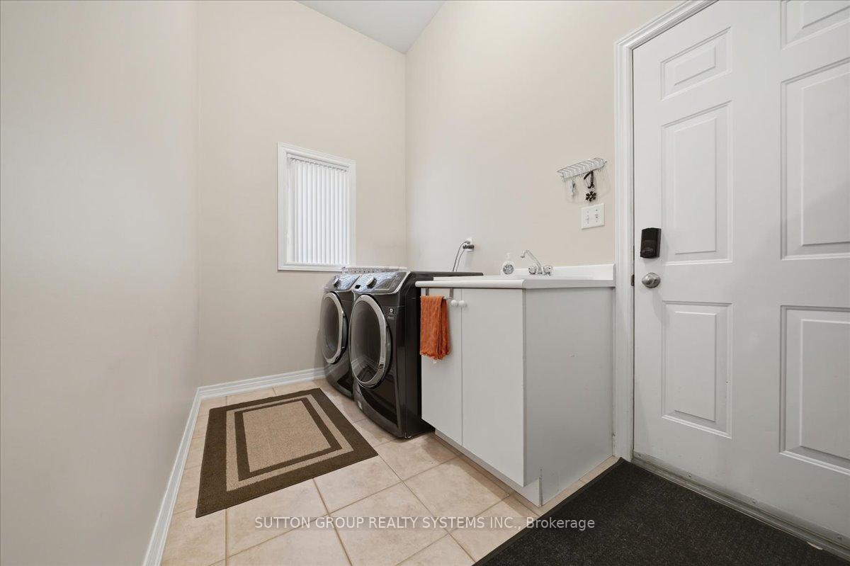 Photo 16 of 1382 Avon Drive, Mississauga, Meadowvale Village — HOMEH