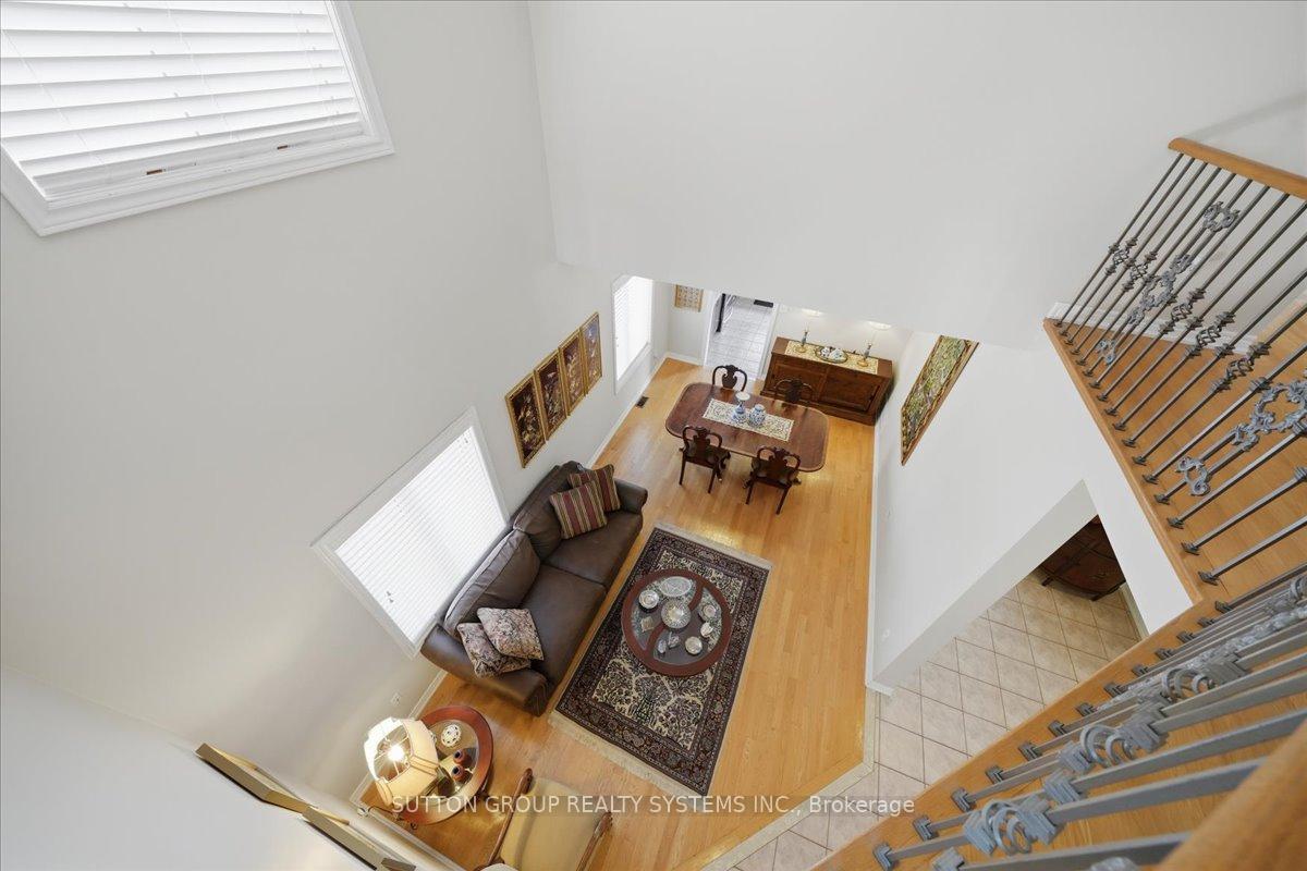 Photo 18 of 1382 Avon Drive, Mississauga, Meadowvale Village — HOMEH