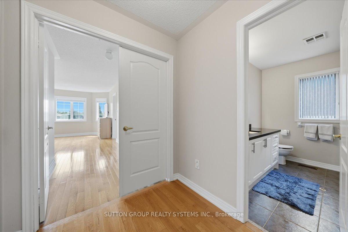 Photo 20 of 1382 Avon Drive, Mississauga, Meadowvale Village — HOMEH