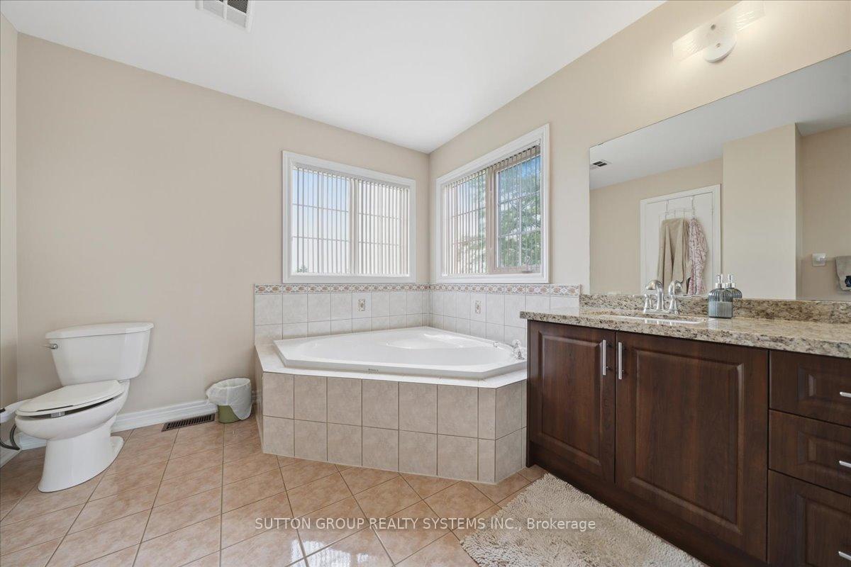 Photo 24 of 1382 Avon Drive, Mississauga, Meadowvale Village — HOMEH