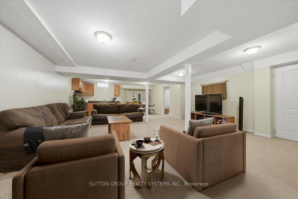 Photo 35 of 1382 Avon Drive, Mississauga, Meadowvale Village — HOMEH