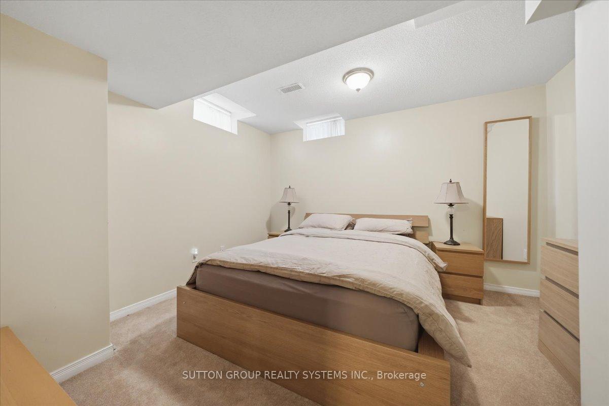Photo 37 of 1382 Avon Drive, Mississauga, Meadowvale Village — HOMEH
