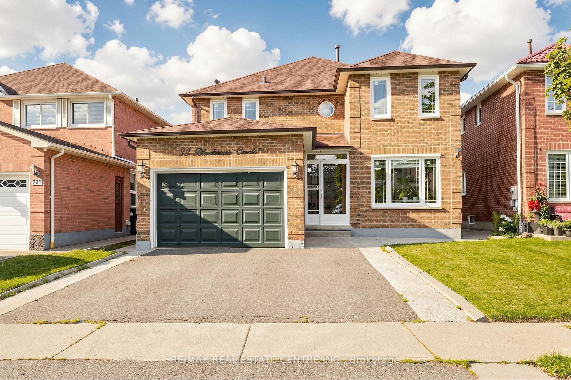 Photo 1 of 33 Blackmere Circle, Brampton, Fletcher's Creek South — HOMEH