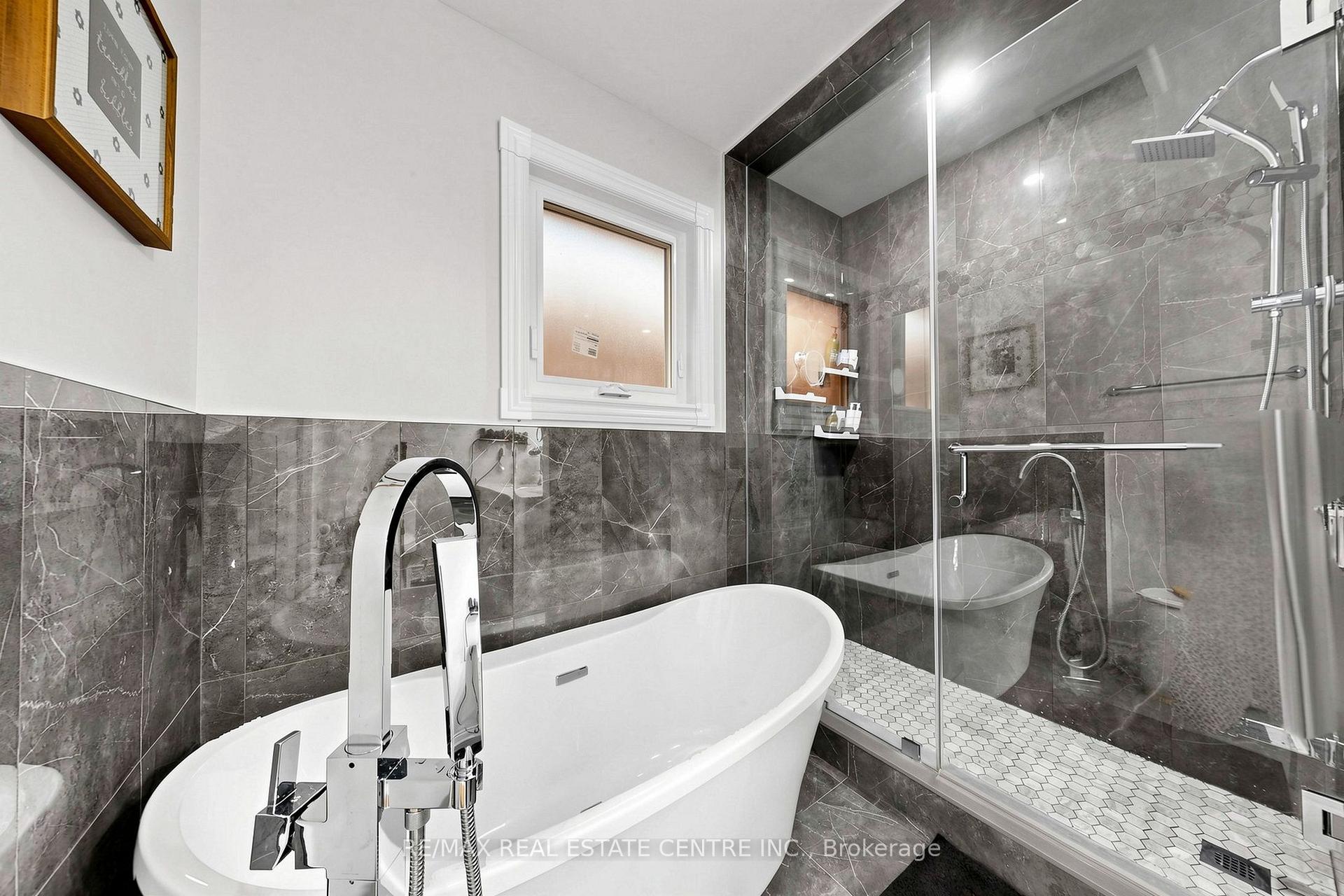 Photo 28 of 33 Blackmere Circle, Brampton, Fletcher's Creek South — HOMEH
