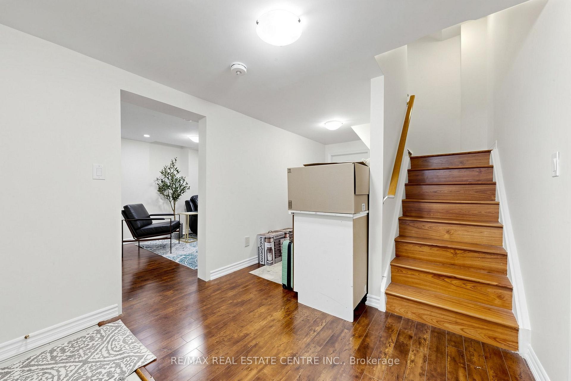 Photo 34 of 33 Blackmere Circle, Brampton, Fletcher's Creek South — HOMEH