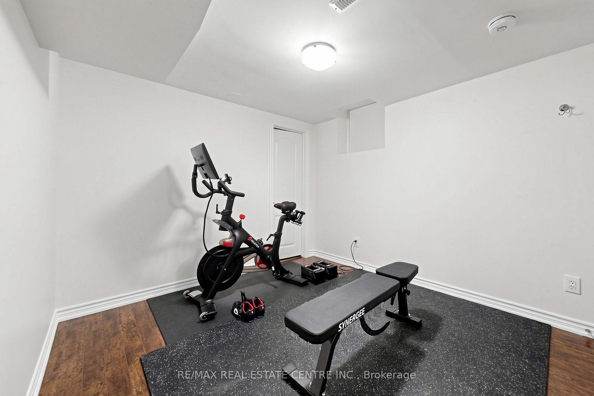 Photo 35 of 33 Blackmere Circle, Brampton, Fletcher's Creek South — HOMEH
