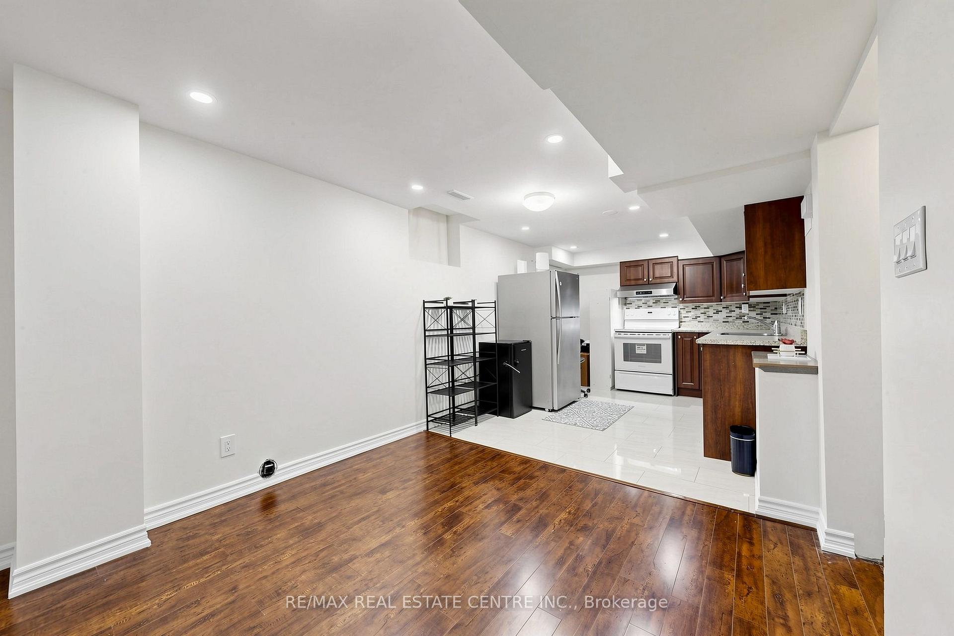 Photo 38 of 33 Blackmere Circle, Brampton, Fletcher's Creek South — HOMEH