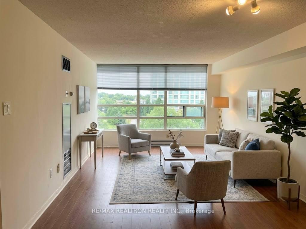 Photo 4 of Unit 705, 7805 Bayview Avenue, Markham, Aileen-Willowbrook — HOMEH