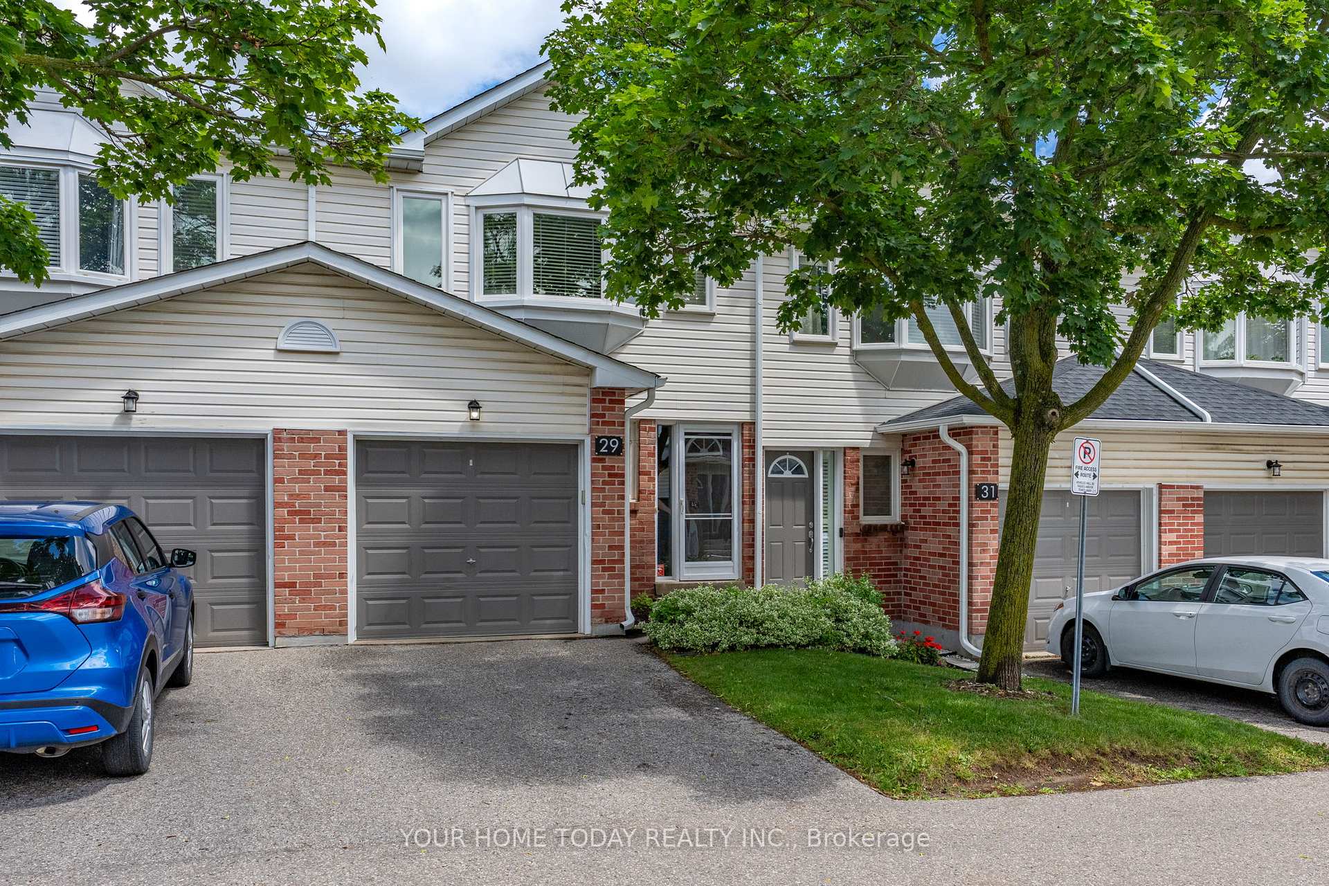 Photo 1 of 29 Corey Circle, Halton Hills, Georgetown — HOMEH
