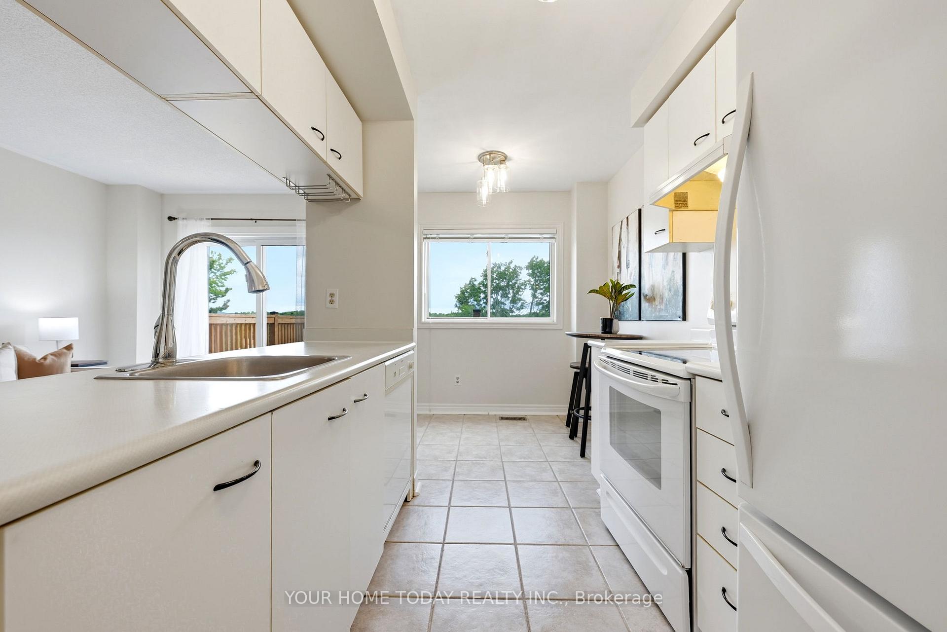 Photo 13 of 29 Corey Circle, Halton Hills, Georgetown — HOMEH