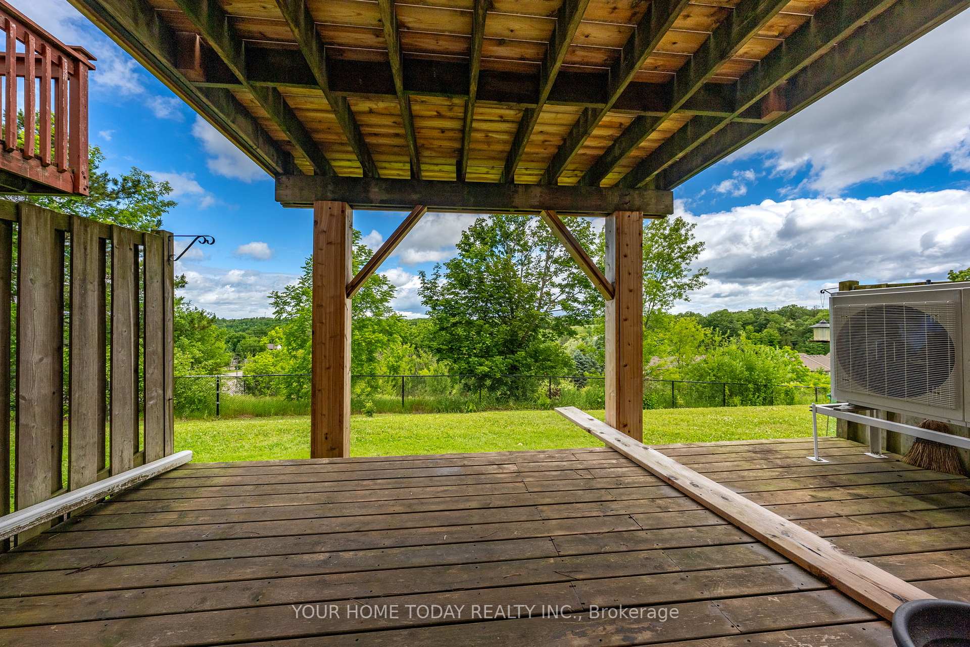 Photo 30 of 29 Corey Circle, Halton Hills, Georgetown — HOMEH