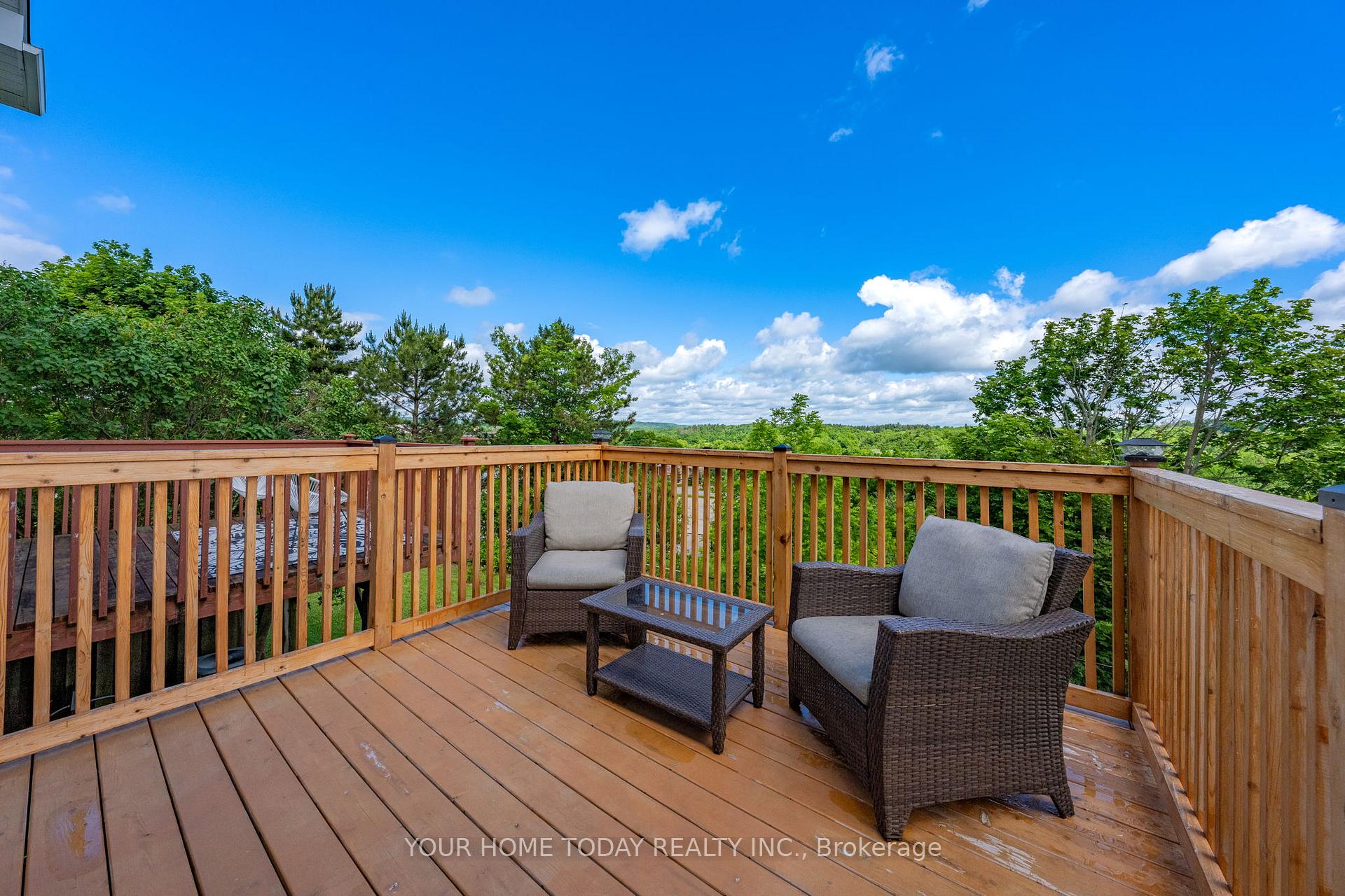 Photo 32 of 29 Corey Circle, Halton Hills, Georgetown — HOMEH