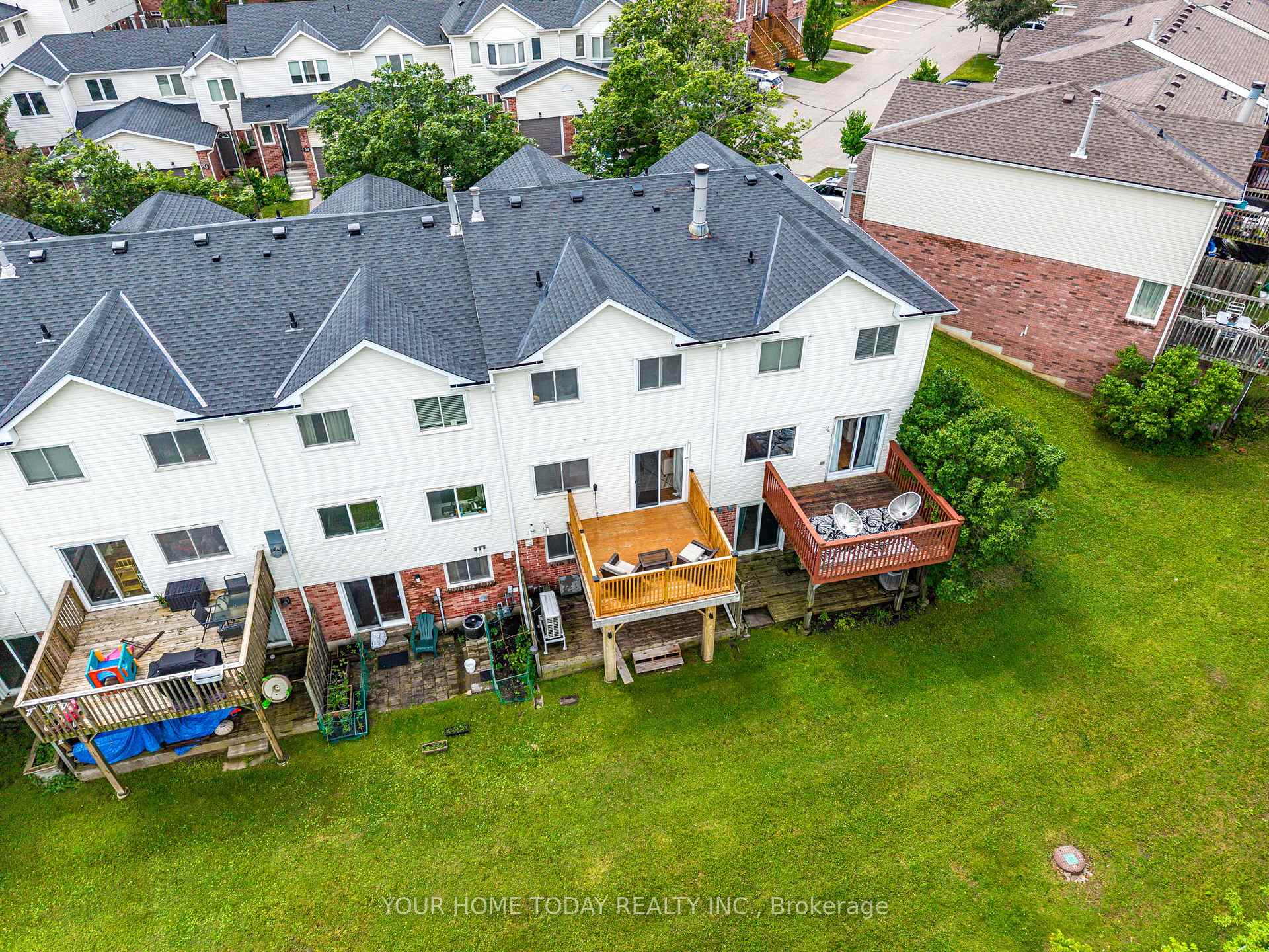 Photo 35 of 29 Corey Circle, Halton Hills, Georgetown — HOMEH