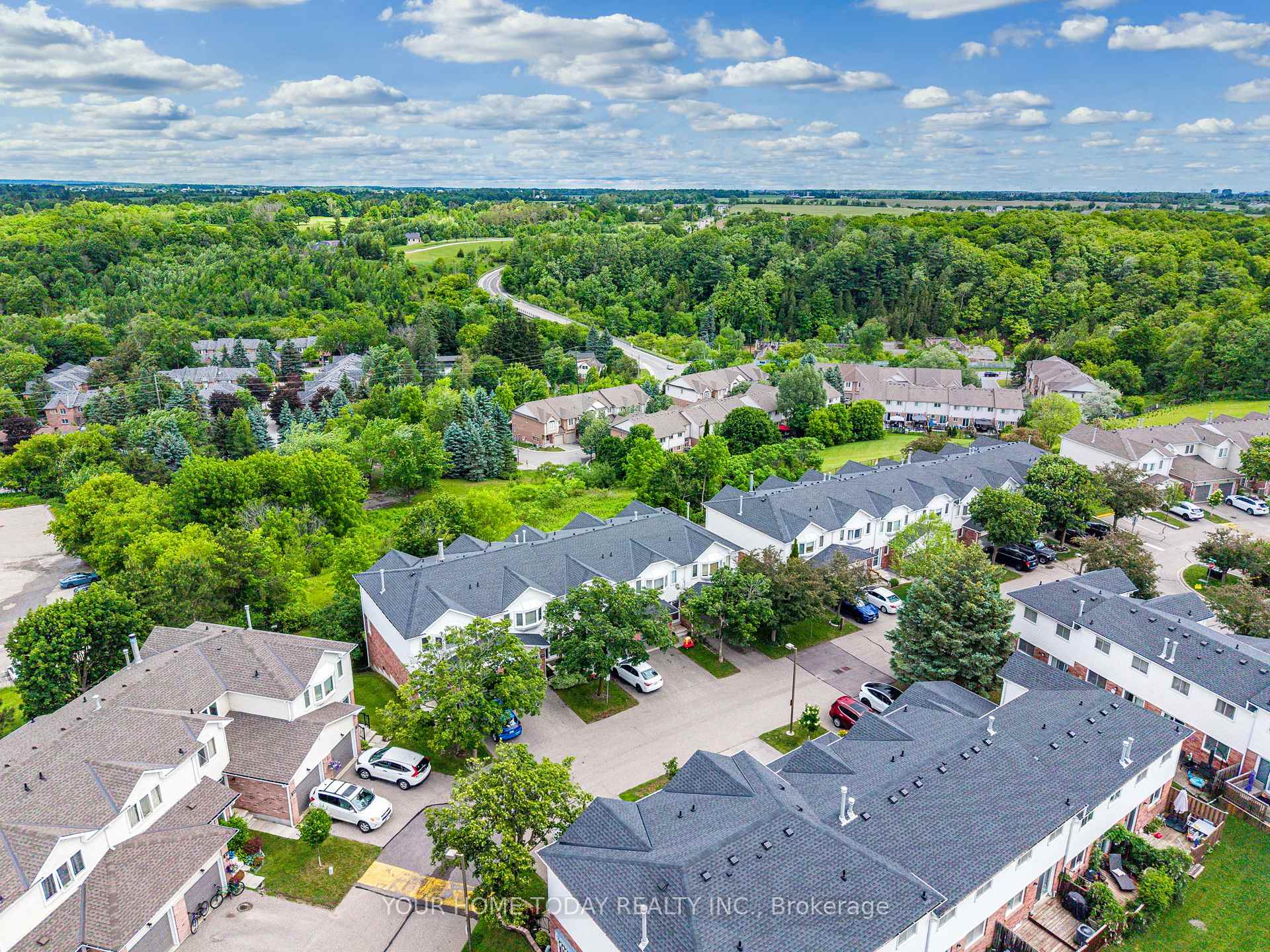 Photo 42 of 29 Corey Circle, Halton Hills, Georgetown — HOMEH