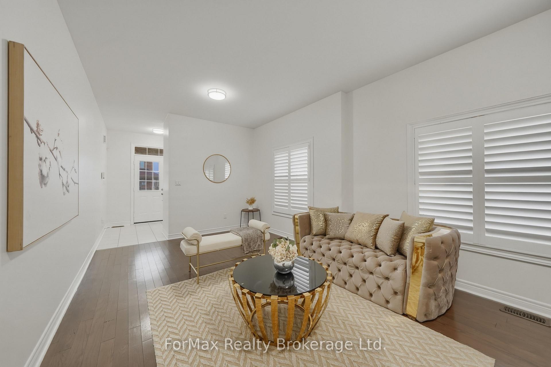 Photo 4 of 80 George Gray Drive, Brampton, Sandringham-Wellington North — HOMEH