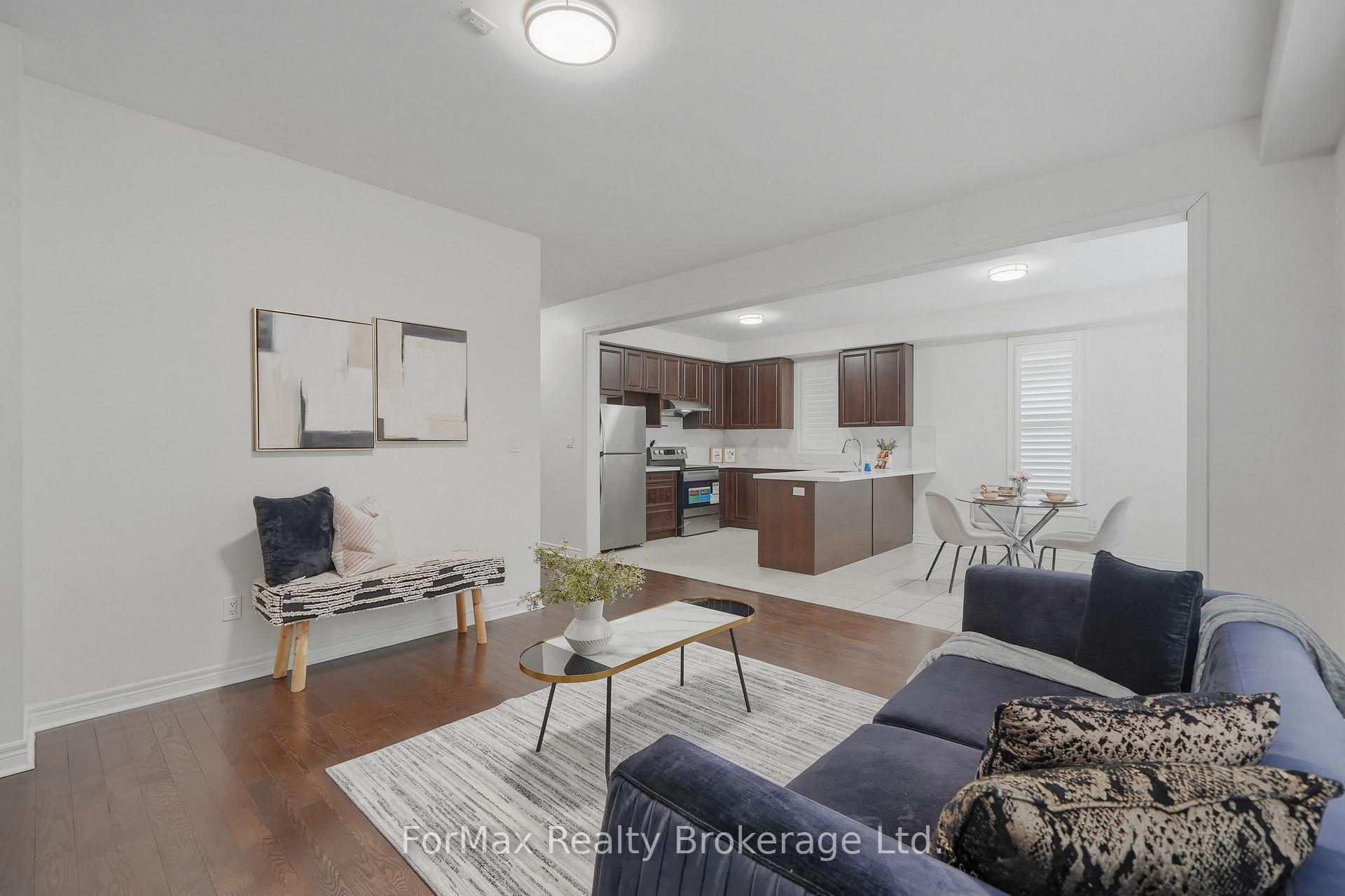 Photo 11 of 80 George Gray Drive, Brampton, Sandringham-Wellington North — HOMEH