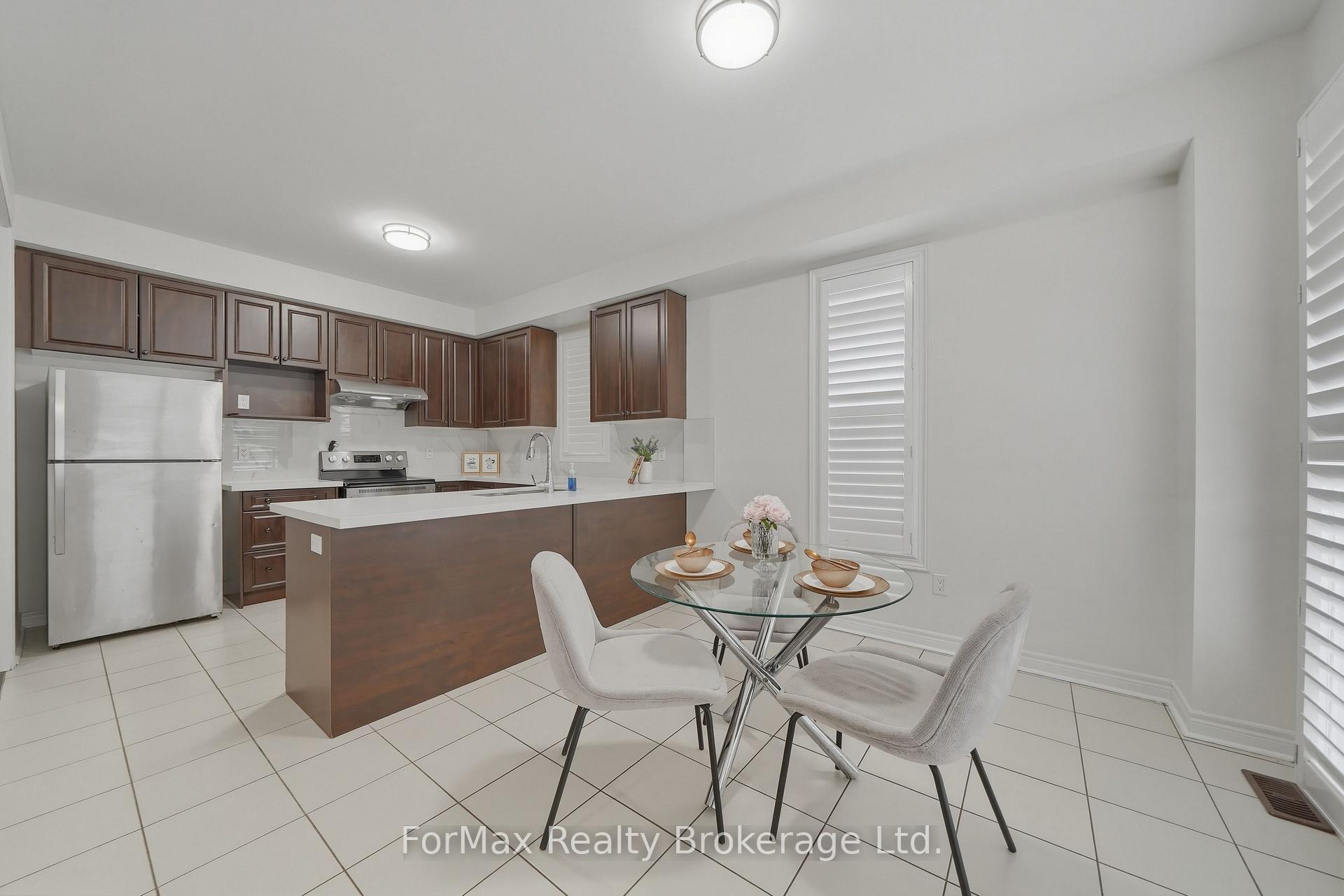 Photo 13 of 80 George Gray Drive, Brampton, Sandringham-Wellington North — HOMEH