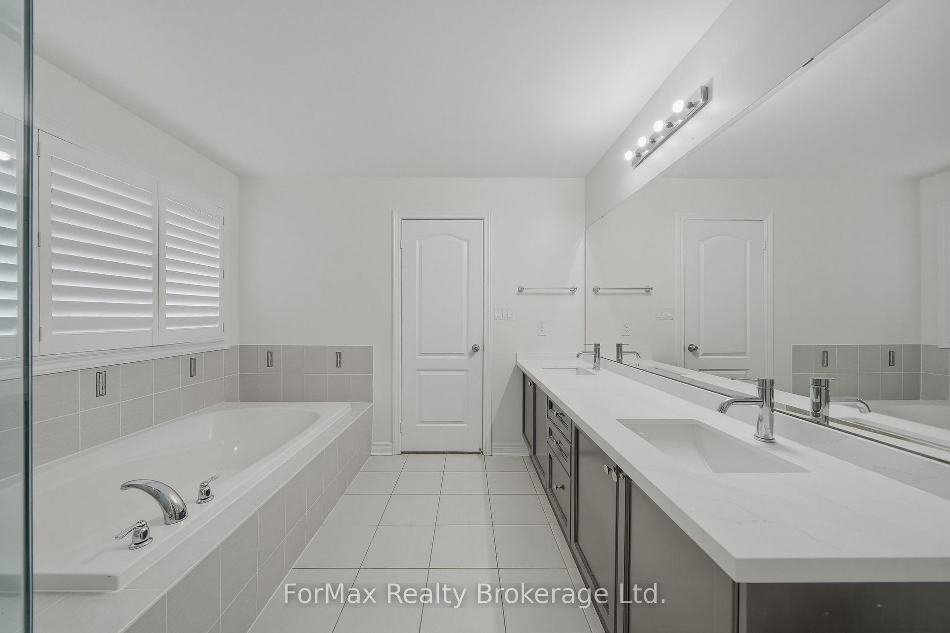 Photo 24 of 80 George Gray Drive, Brampton, Sandringham-Wellington North — HOMEH