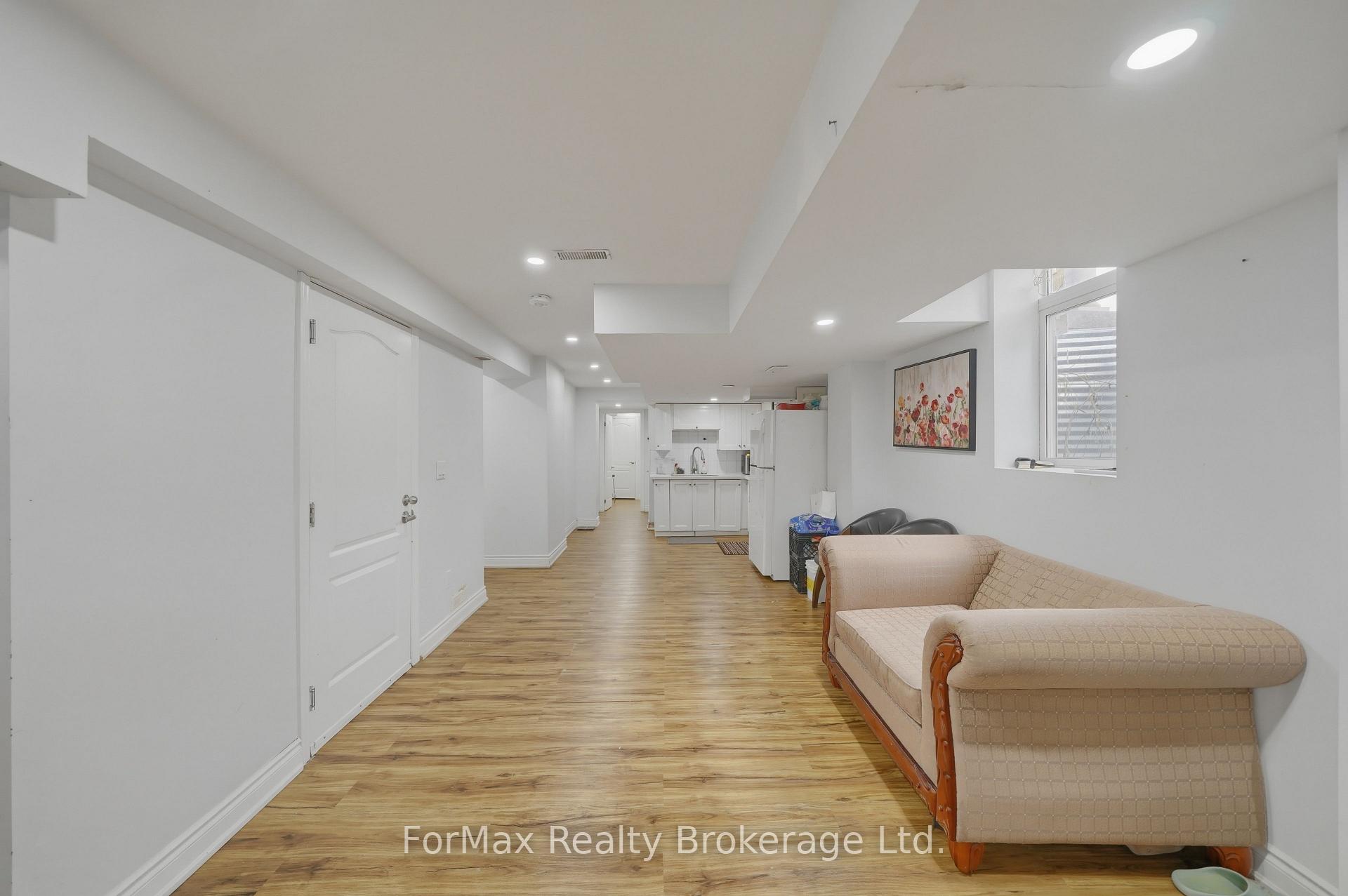 Photo 38 of 80 George Gray Drive, Brampton, Sandringham-Wellington North — HOMEH