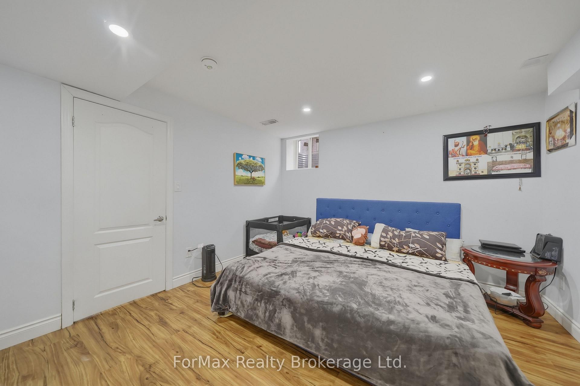 Photo 43 of 80 George Gray Drive, Brampton, Sandringham-Wellington North — HOMEH