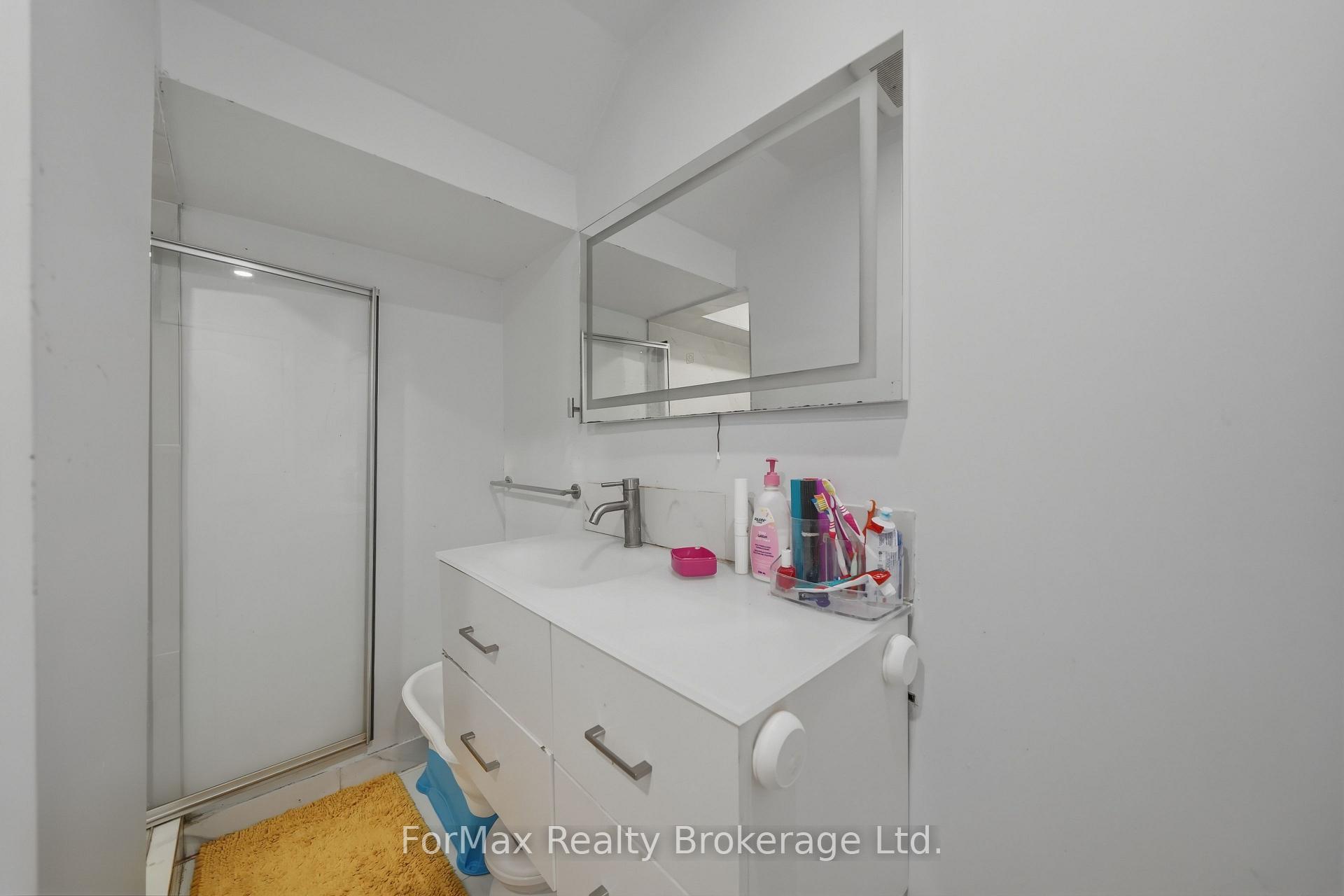 Photo 45 of 80 George Gray Drive, Brampton, Sandringham-Wellington North — HOMEH