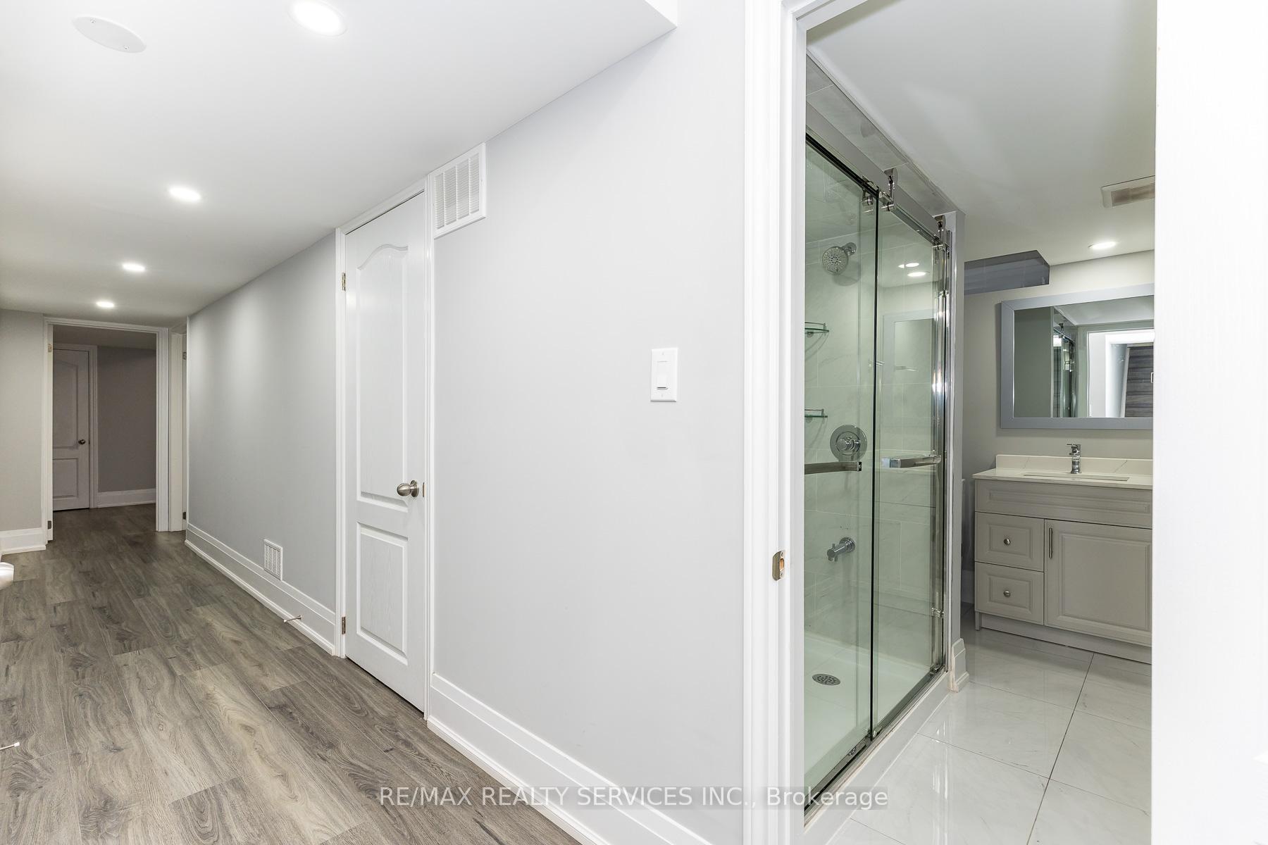 Photo 37 of 22 Berryfield Way, Brampton, Sandringham-Wellington — HOMEH