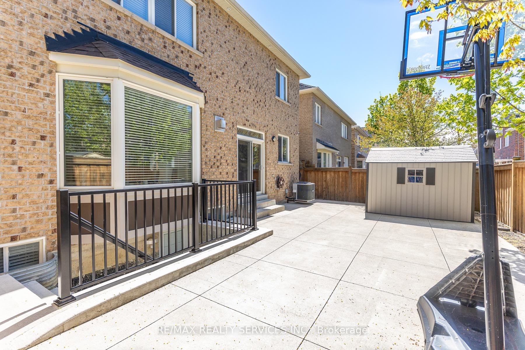 Photo 43 of 22 Berryfield Way, Brampton, Sandringham-Wellington — HOMEH