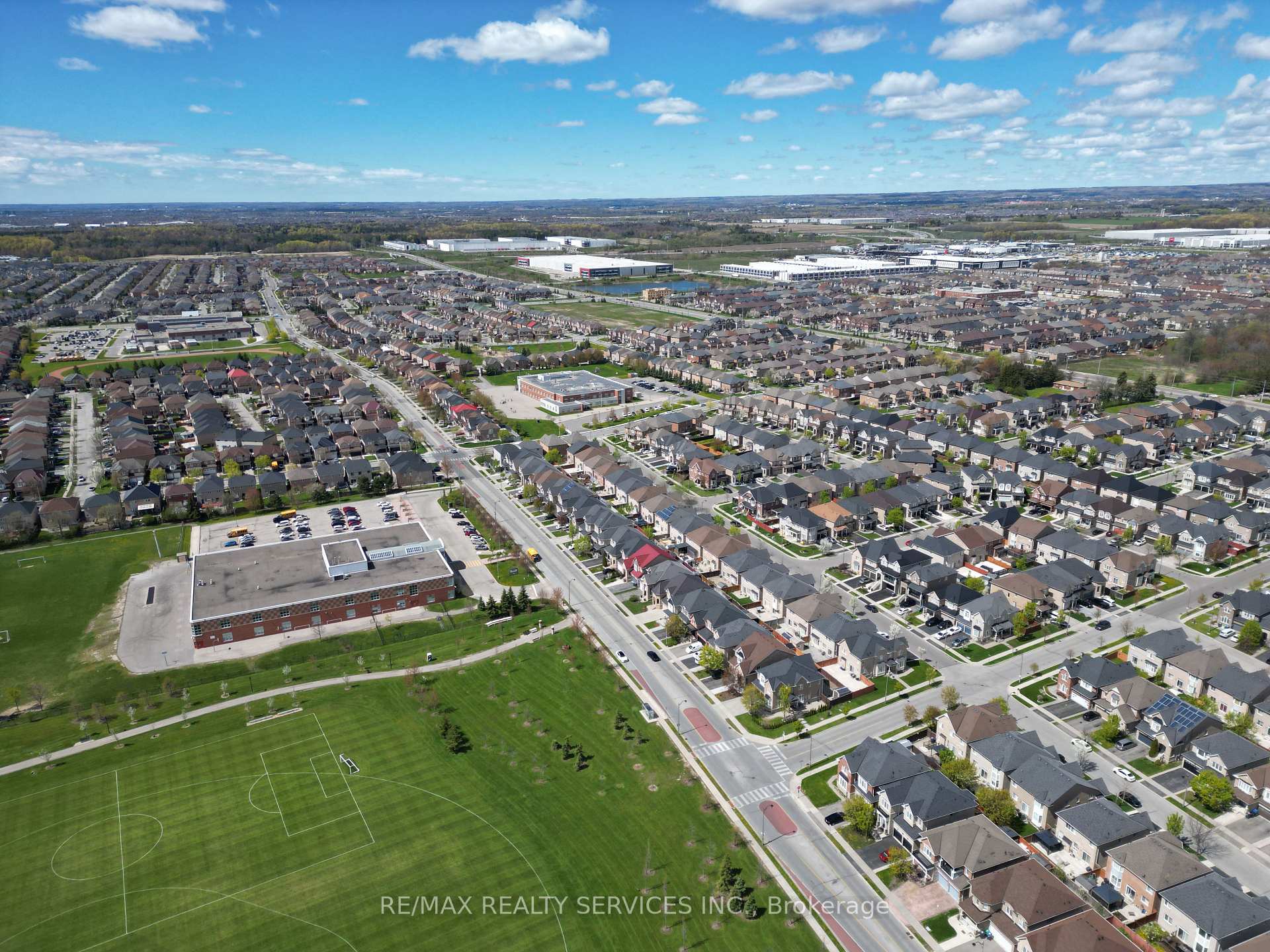 Photo 49 of 22 Berryfield Way, Brampton, Sandringham-Wellington — HOMEH